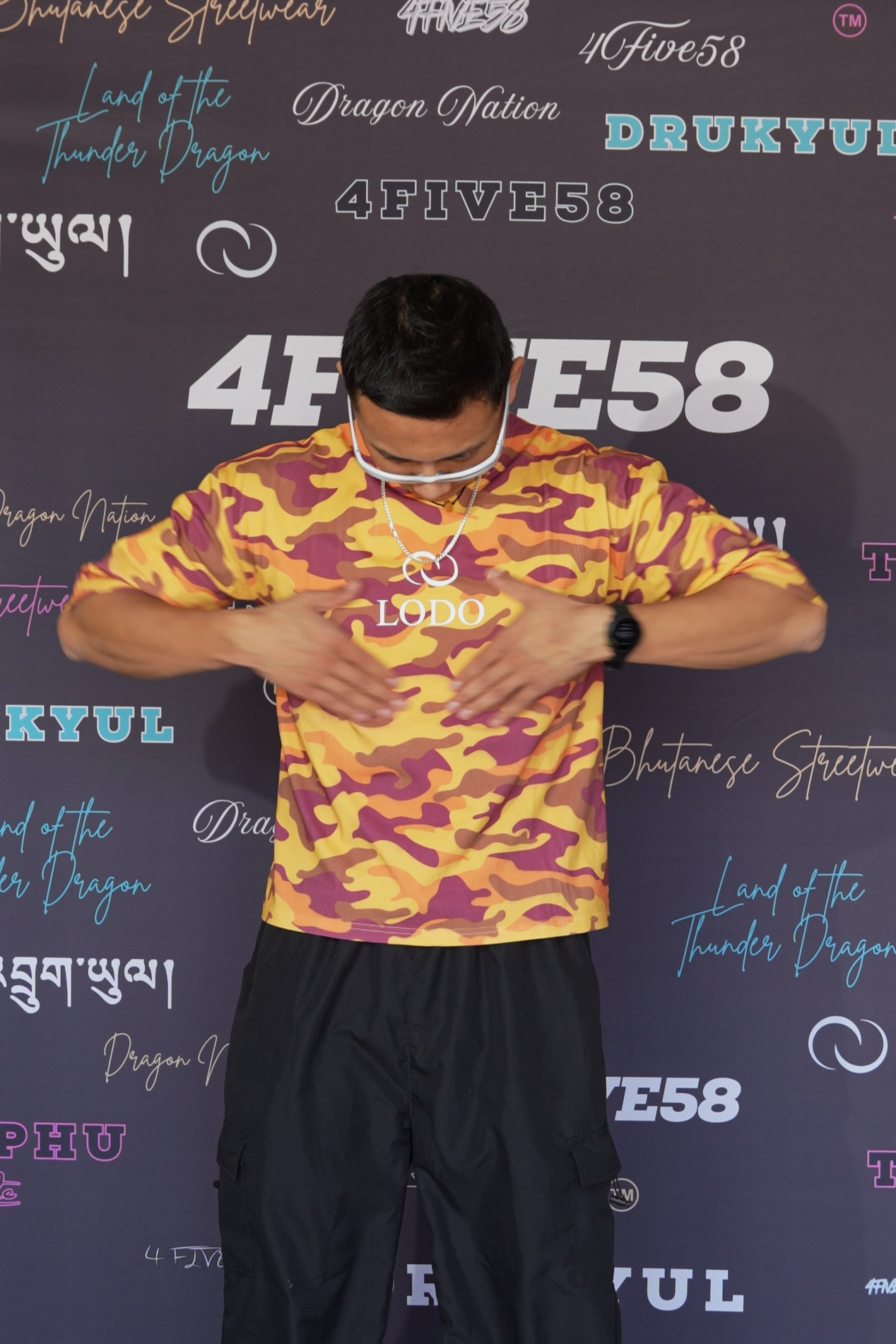 LODO | Druk Camo Oversized Cropped T-shirt